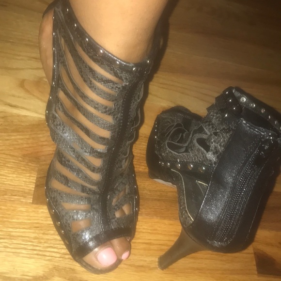 Python - Picture 3 of 5